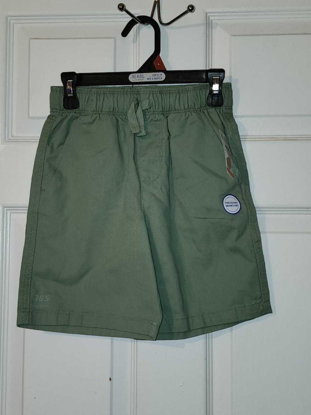 365 Kids Boys Size 8 Bundle 7 Pieces Shirts Shorts Marvel NWT - Picture 4 of 10